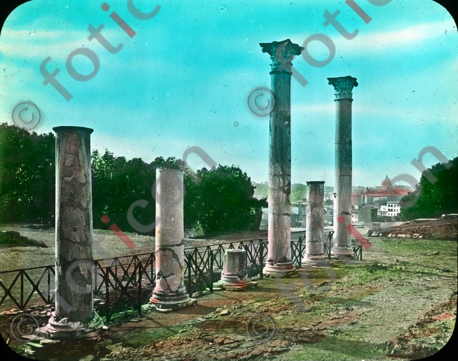 Augustus Palast | Augustus Palace - Foto foticon-simon-035-007.jpg | foticon.de - Bilddatenbank für Motive aus Geschichte und Kultur